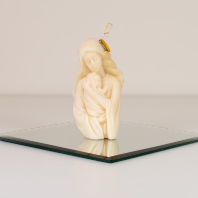 Holy Night Box — Božićni poklon set SANDEA Sandéa - 2 - Holy Night Box odiše toplinom, vjerom i ljepotom blagdana. U poklon set