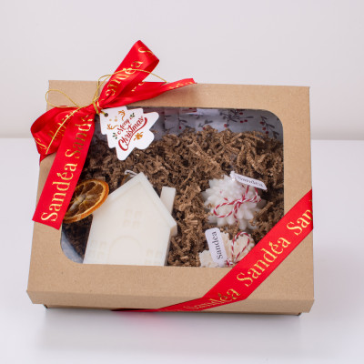 Winter Glow Box — Božićni poklon set SANDEA Sandéa - 1 - Winter Glow Box unosi svjetlost i mir u svaki dom. U poklon setu nalaz