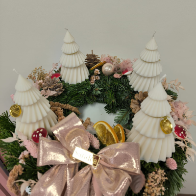 Adventski vijenac “Zimska bajka” Sandéa - 3 - Elegantna zimska dekoracija koja unosi mir i toplinu u svaki dom.Adventski vijena