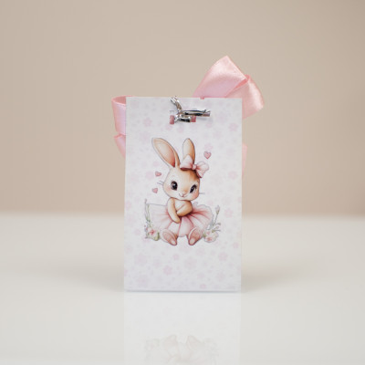 Tiny Teddy – zahvalnica za krštenje Sandéa - 2 - Tiny Teddy je mala svijeća u obliku medvjedića, osmišljena kao zahvalnica za g