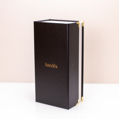 SANDEA Signature Duo – luksuzni poklon set svijeća & difuzor Sandéa - 2 - SANDEA Signature Duo je elegantan mirisni poklon set 