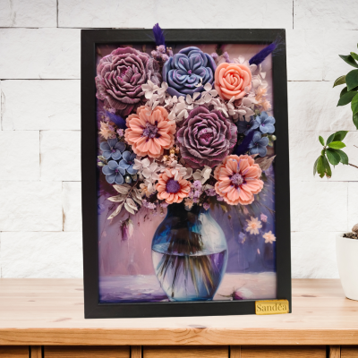 Violet Bloom Frame – dekorativni okvir s cvjetovima od voska Sandéa - 2 - SANDEA Violet Bloom Frame dekorativni je okvir s boga